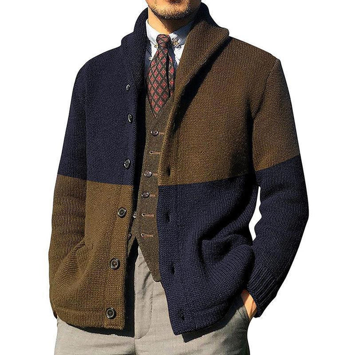 Herren Elegante Strickjacke mit hochgeschlossenem Kragen und Knopfdetails Echoarchiv