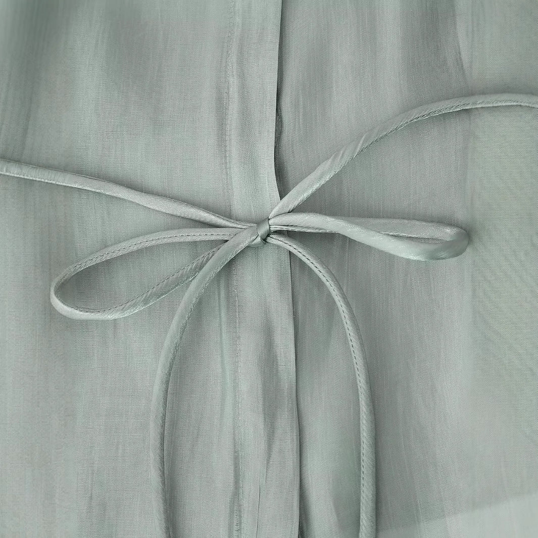 Damen nan seidenähnliche Taillierte Hemdbluse mit Bindegürtel und verdeckter Knopfleiste Echo Archiv