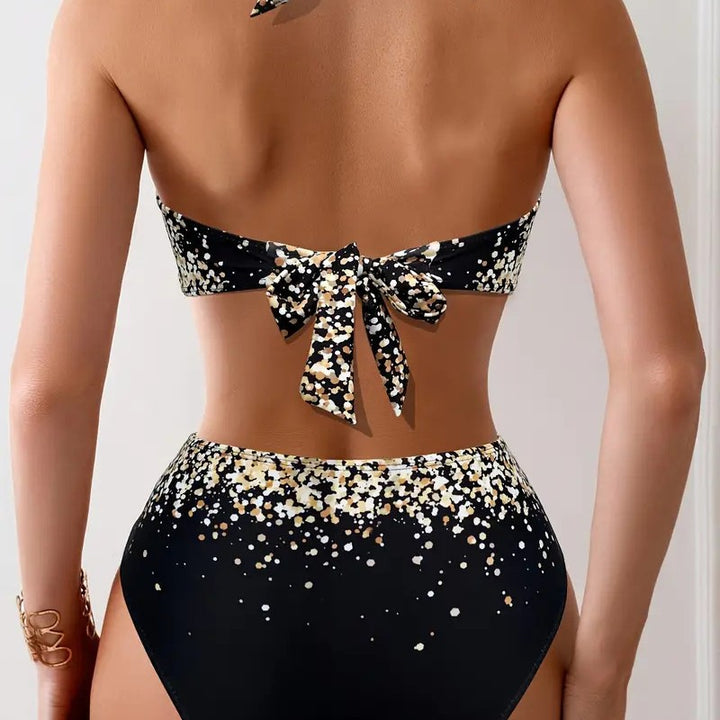 Damen Bikini-Set mit hoch taillierter Hose und asymmetrischem Oberteil Echo Archiv