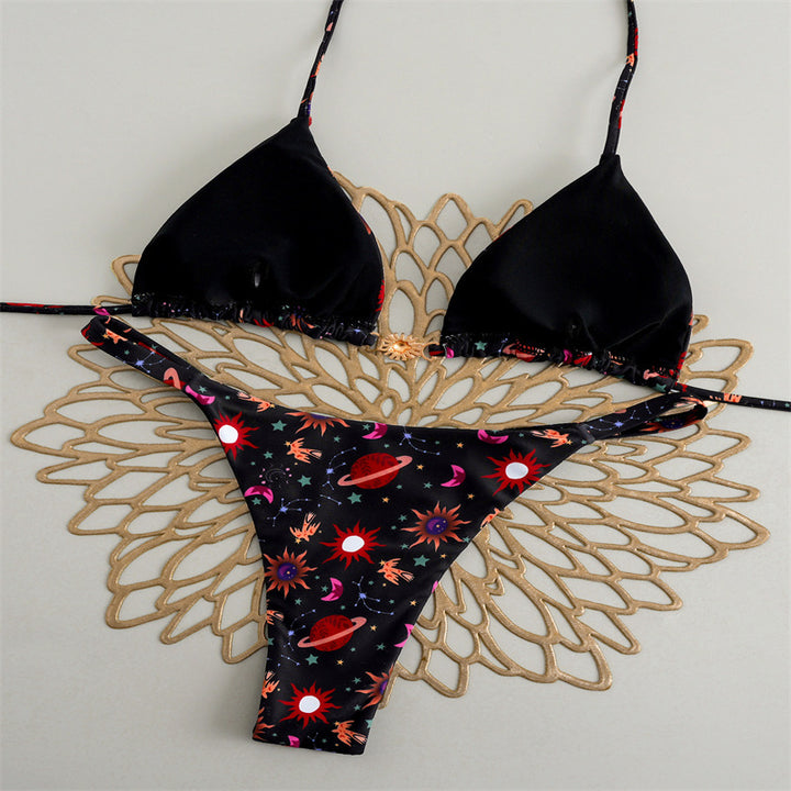 Damen Triangel-Bikini mit floralem Muster und eleganter Goldschließe Echo Archiv