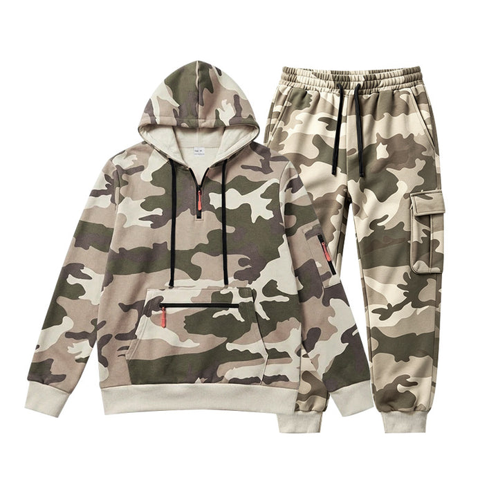 Herren Camouflage Kapuzensweatshirt- und Jogginghose Set mit Cargo-Taschen und Reißverschlüssen – Cavarno