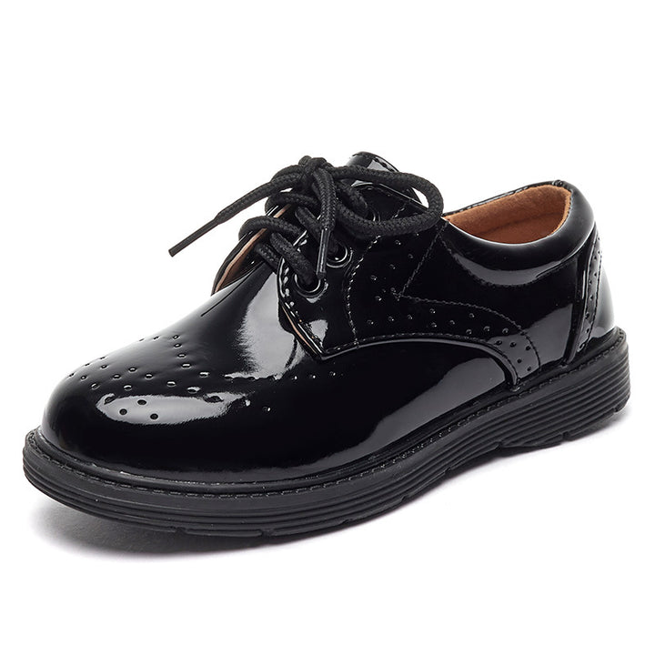 Damen Klassische Lacklederschuhe mit perforierten Details Echo Archiv
