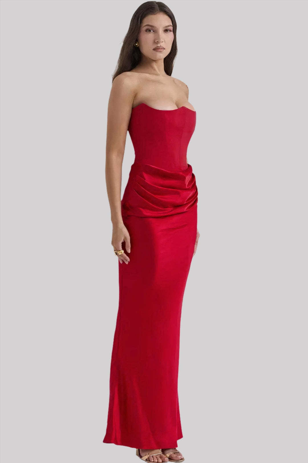 Damen Elegantes Abendkleid mit tiefem Dekolleté und drapierten Details Echo Archiv