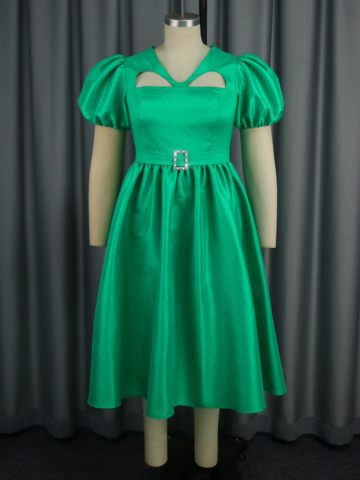 Damen Abendkleid mit modischen Puffärmeln und einzigartigem Cut-Out-Design Echo Archiv