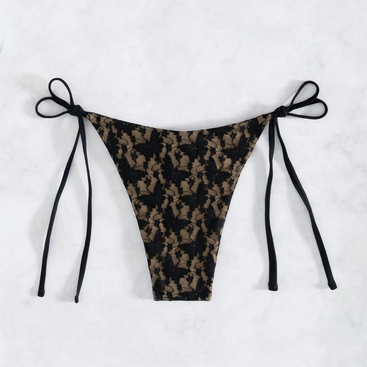 Damen Triangel-Bikini mit zarter Spitzenverzierung Echo Archiv