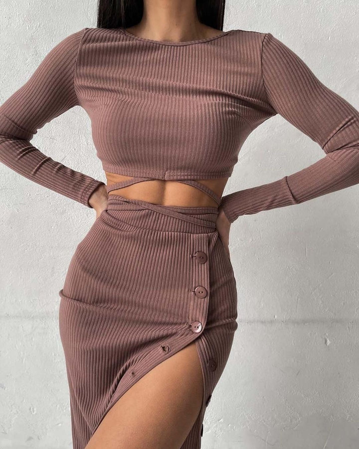 Damen Geripptes zweiteiliges Set mit Cropped-Langarmtop, Wickelband und taillenbetontem Knopf-Midirock Echoarchiv