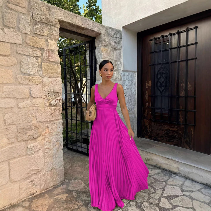 Damen Plisseekleid mit tiefem V-Ausschnitt und eleganter Silhouette Echoarchiv