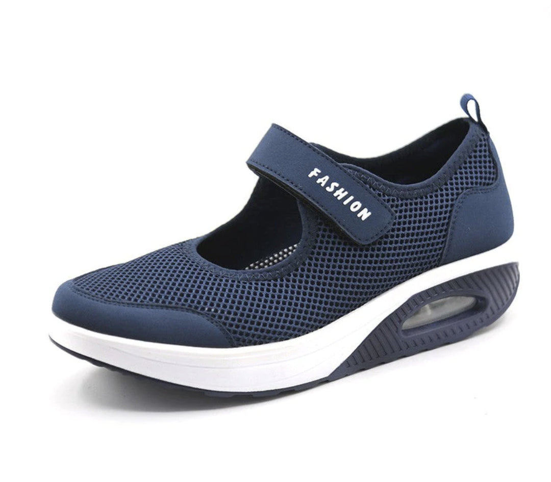 Damen Sportliche Mary-Jane Wedgesneaker mit Luftpolster und atmungsaktivem Mesh – Névara