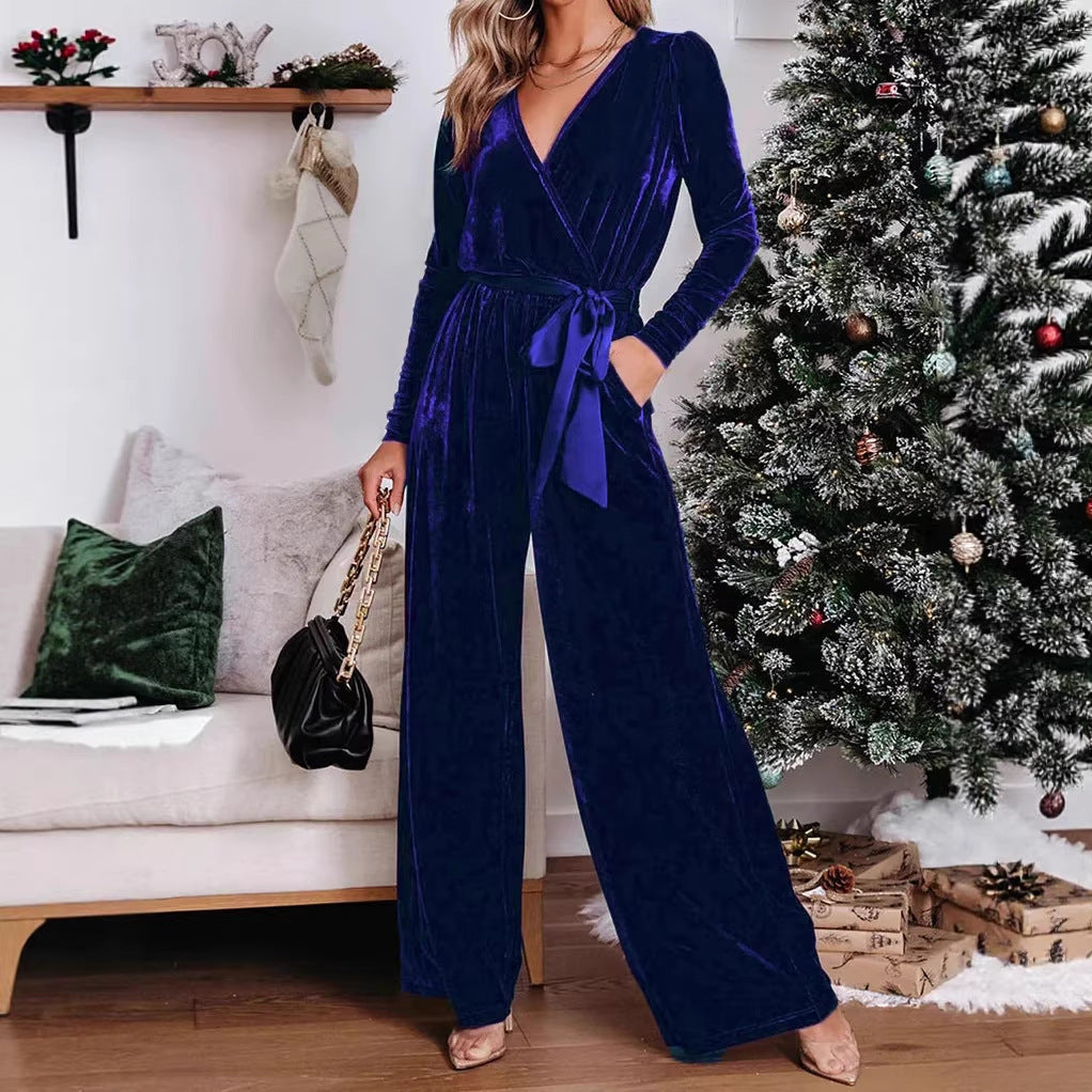 Damen Samt‑Jumpsuit mit Wickel‑V‑Ausschnitt, weitem Bein und Taillengürtel – Solévia