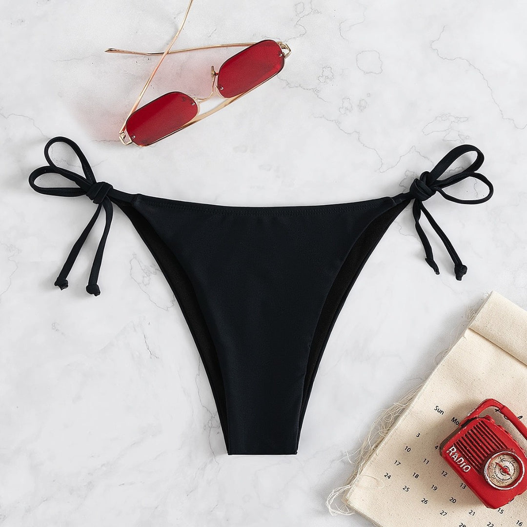 Damen Bikinislip mit verstellbaren Seitenbändern und hohem Beinausschnitt Echo Archiv