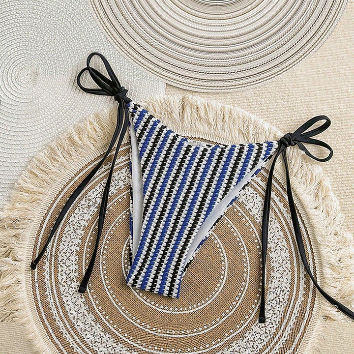 Damen Hochgeschnittenes Bikiniunterteil mit eleganten Bindebändern Echo Archiv