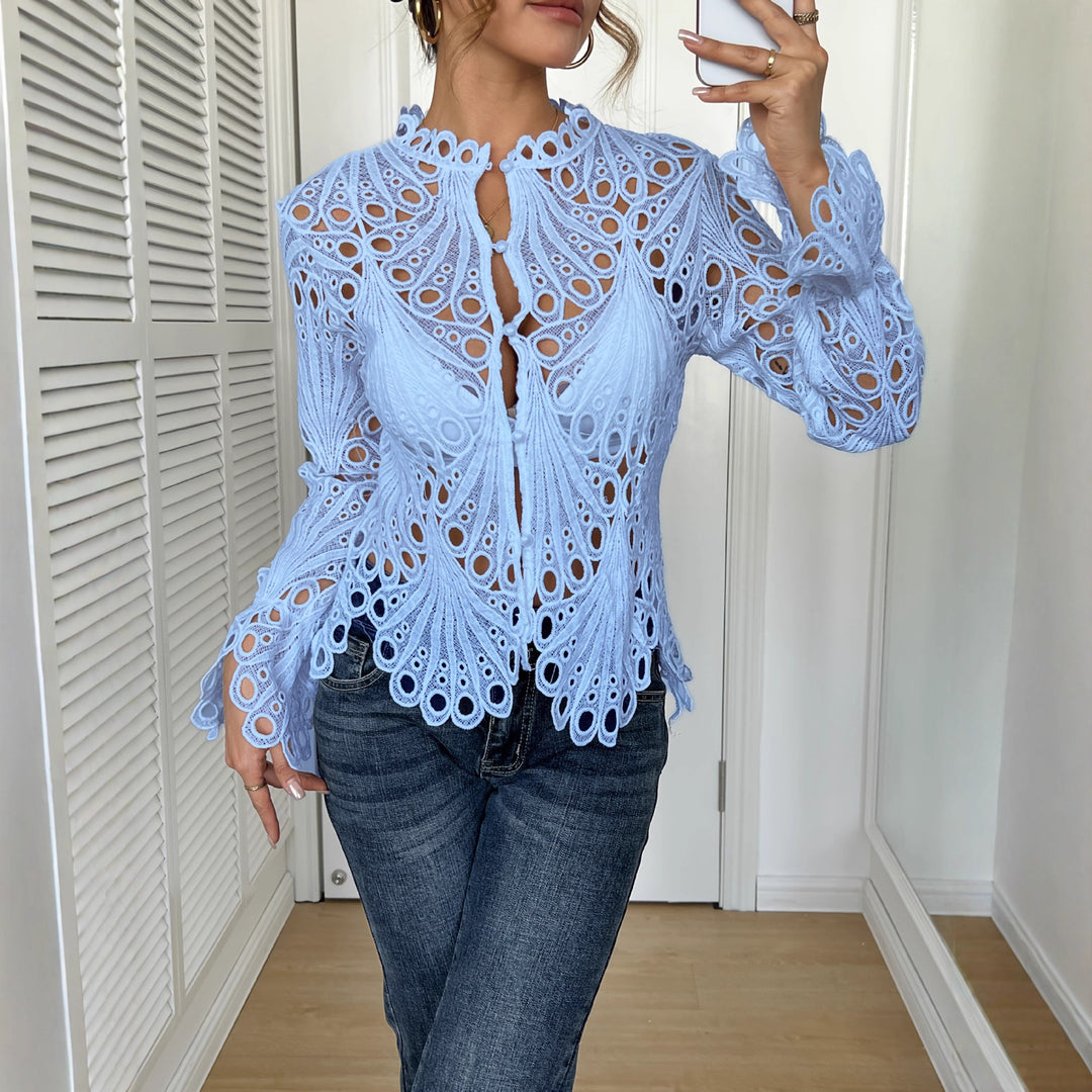 Damen nan filigrane Häkelspitzen-Bluse mit Stehkragen, Zierknopfleiste und gewelltem Saum Echo Archiv