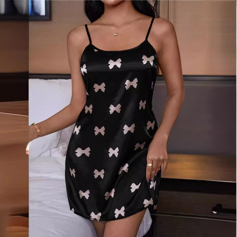 Damen Schlafkleid mit zarten Trägern und modischem Motiv Echo Archiv