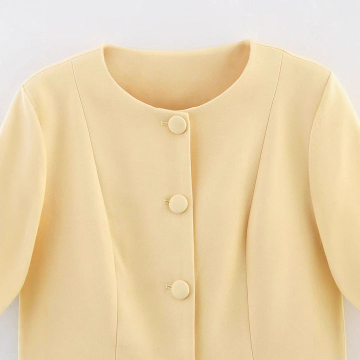 Damen nan taillierter Blazer mit Rundhalsausschnitt, verdeckter Knopfleiste, Pattentaschen und taillierter Kellerfalte Echo Archiv