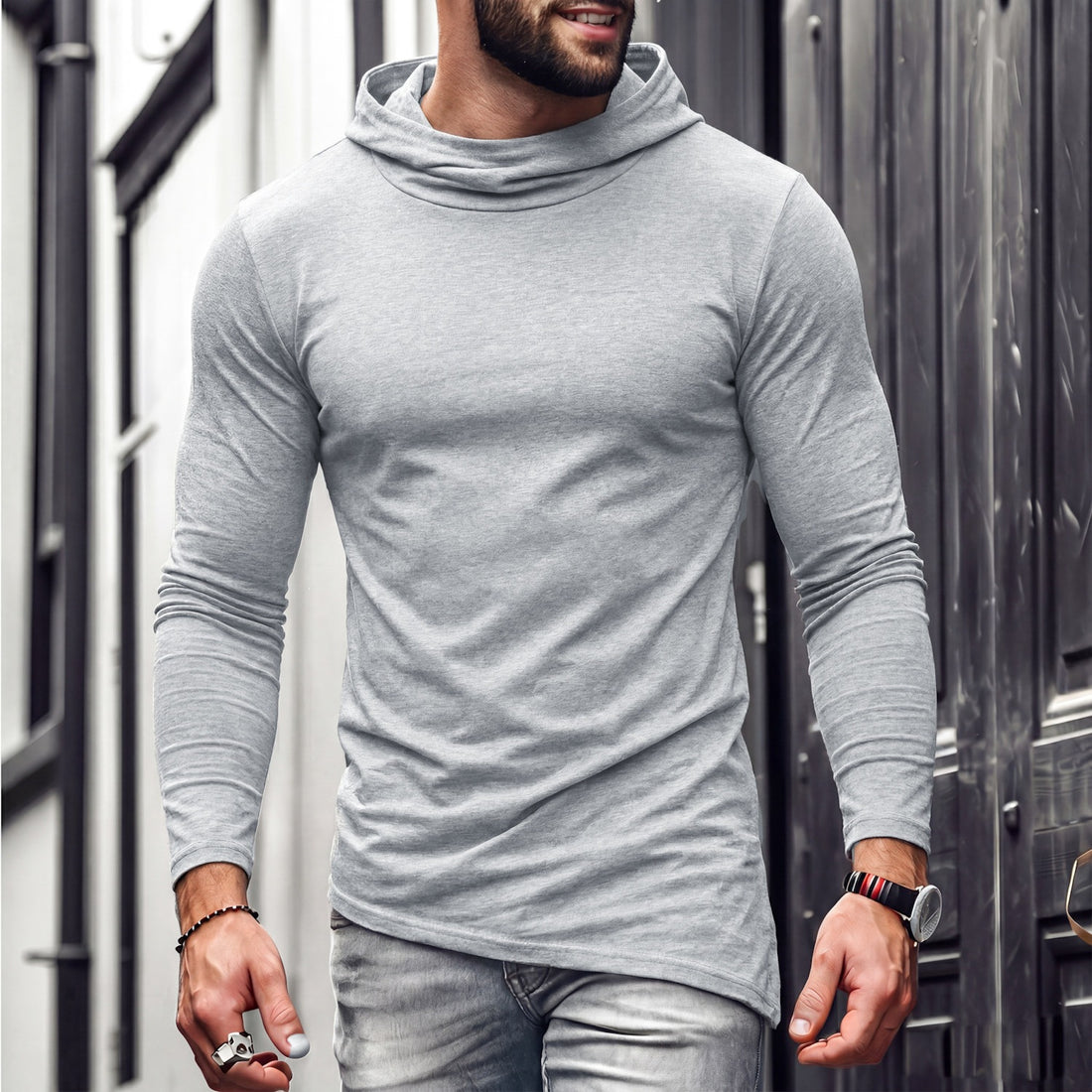 Herren Enganliegendes Langarmshirt mit hohem Schlauchkragen und asymmetrischem Saum Echo Archiv