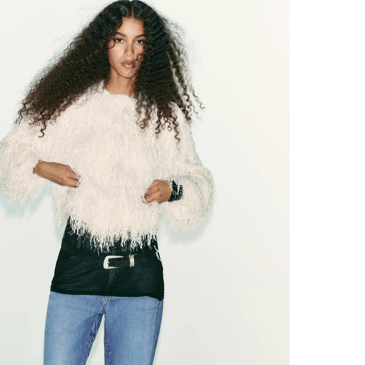 Damen Flauschiger Fransen-Pullover im Boxy-Cut Echo Archiv