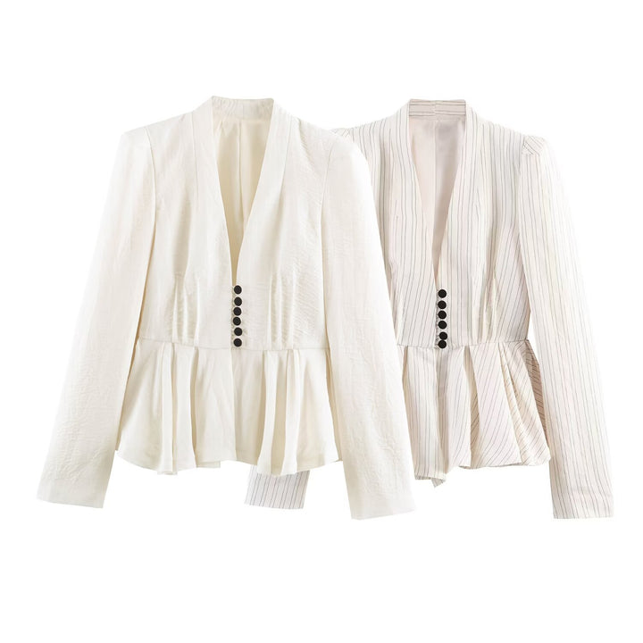 Damen Taillierte Blazerjacke mit tiefem V-Ausschnitt, Schößchen und Zierknopfleiste Echo Archiv