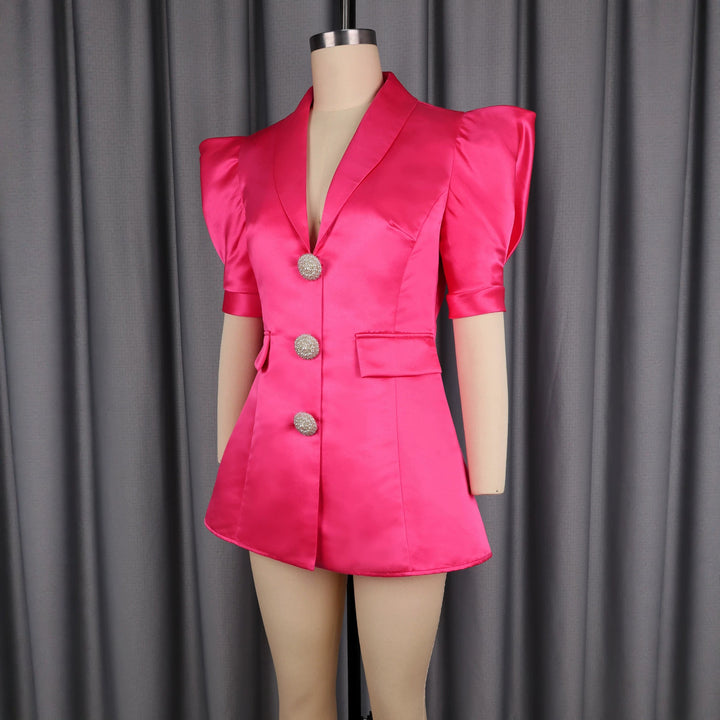 Damen Elegantes Blazer-Kleid mit Puffärmeln und Glitzerknöpfen Echo Archiv