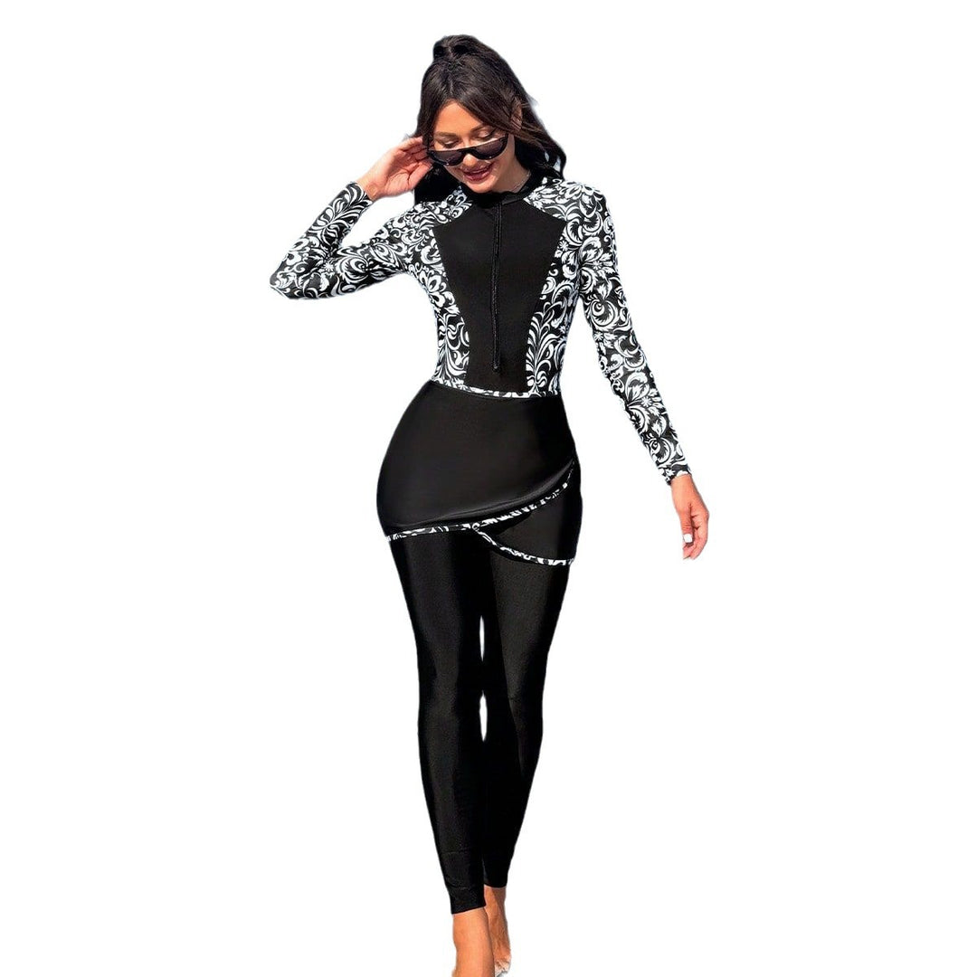 Damen modischer UV-Schutz-Strandanzug mit eleganten Rüschendetails Echo Archiv