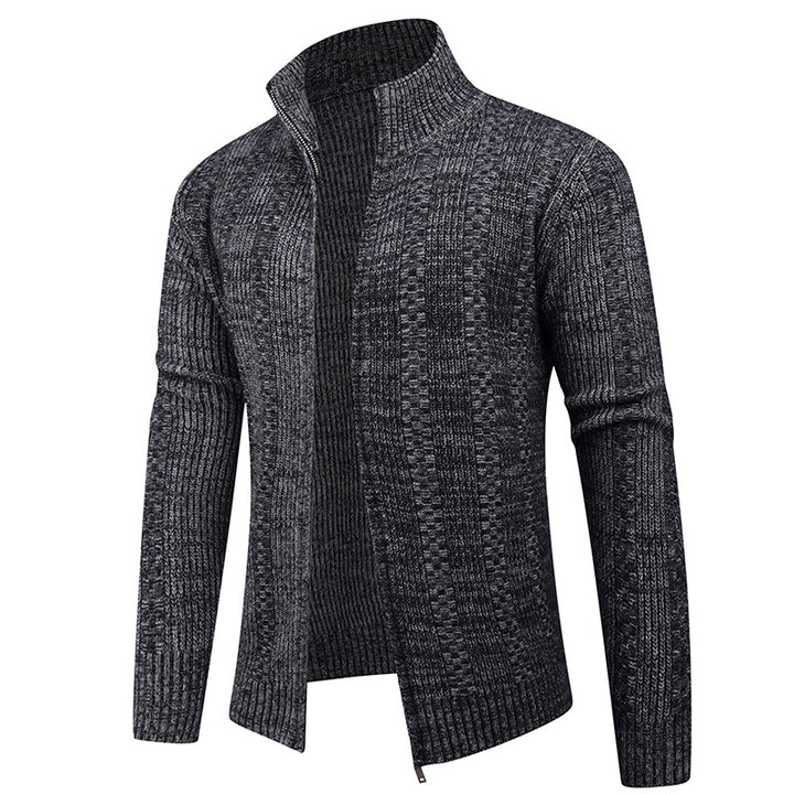Herren Freizeit Strickjacke mit hohem Kragen und modernem Zipper Echoarchiv
