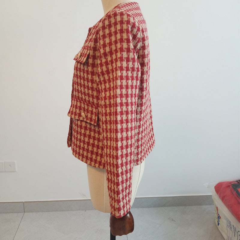 Damen taillierte Bouclé-Tweed-Jacke mit Hahnentrittmuster, goldenen Zierknöpfen und aufgesetzten Klappentaschen – Célinea