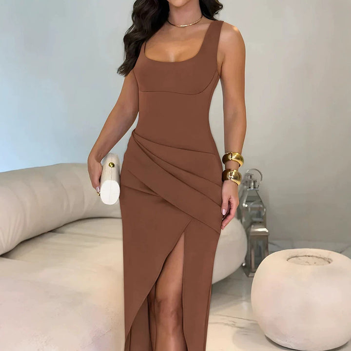 Damen Elegantes Maxi-Kleid mit asymmetrischem Schnitt und hohem Schlitz Echo Archiv