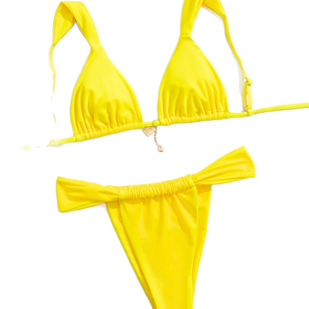 Damen Sportlicher Bikini mit gerafftem Oberteil und hohen Beinausschnitten Echo Archiv