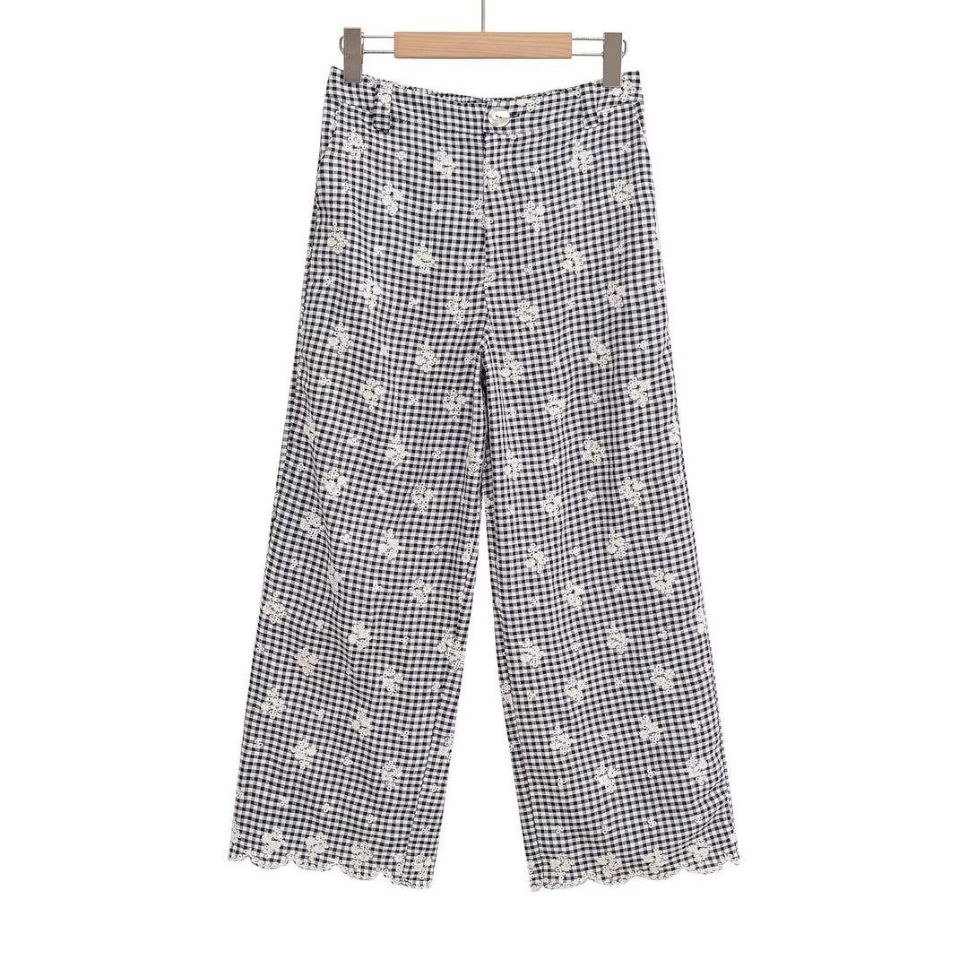 Damen weite Karottenhose mit floralem Gingham-Muster und eleganter Kantenverzierung Echo Archiv