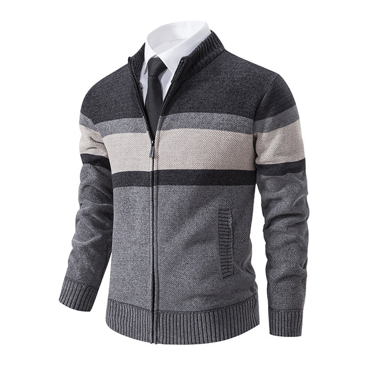 Herren Strickjacke mit hohem Kragen und innovativem Zip Echoarchiv