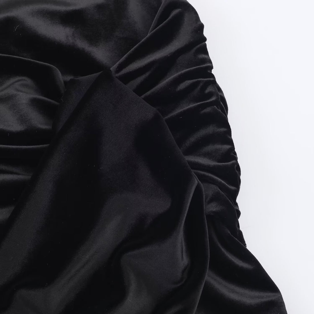 Damen Minikleid mit Rollkragen, langem Arm und seitlicher Drapé-Schleife Echoarchiv