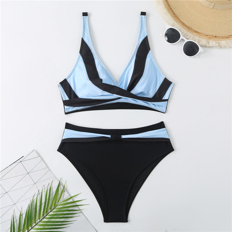 Damen Bikini-Set mit modernem Wickeldesign und figurbetonendem Schnitt Echo Archiv