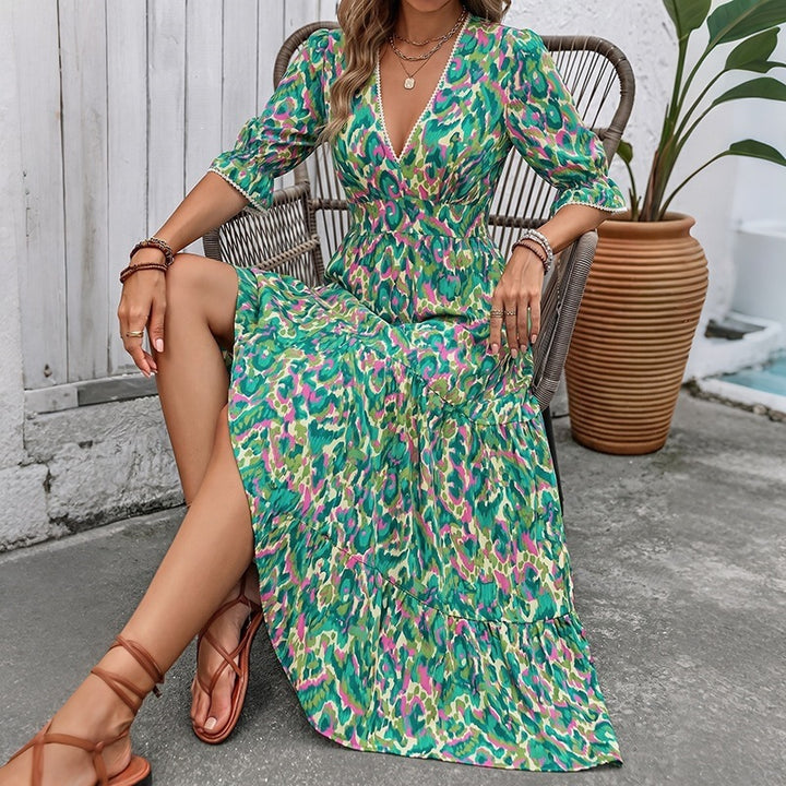 Damen Langes Maxikleid mit Rüschendetails und V-Ausschnitt Echo Archiv