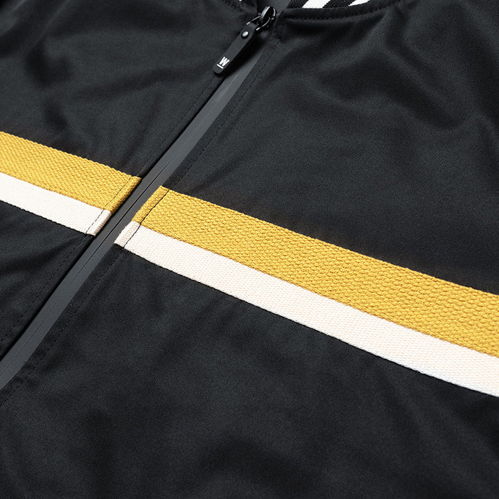 Herren modische Sportjacke mit gestreiftem Kragen und praktischen Taschen Echoarchiv