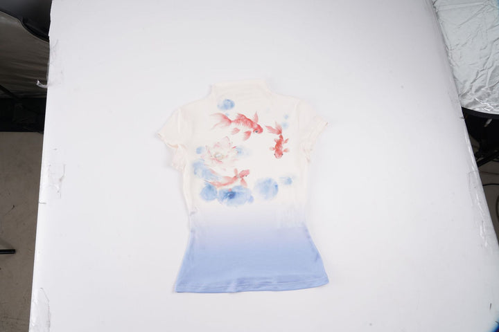 Damen Kurzarmshirt mit floralem Motiv und hochgeschlossenem Kragen Echo Archiv