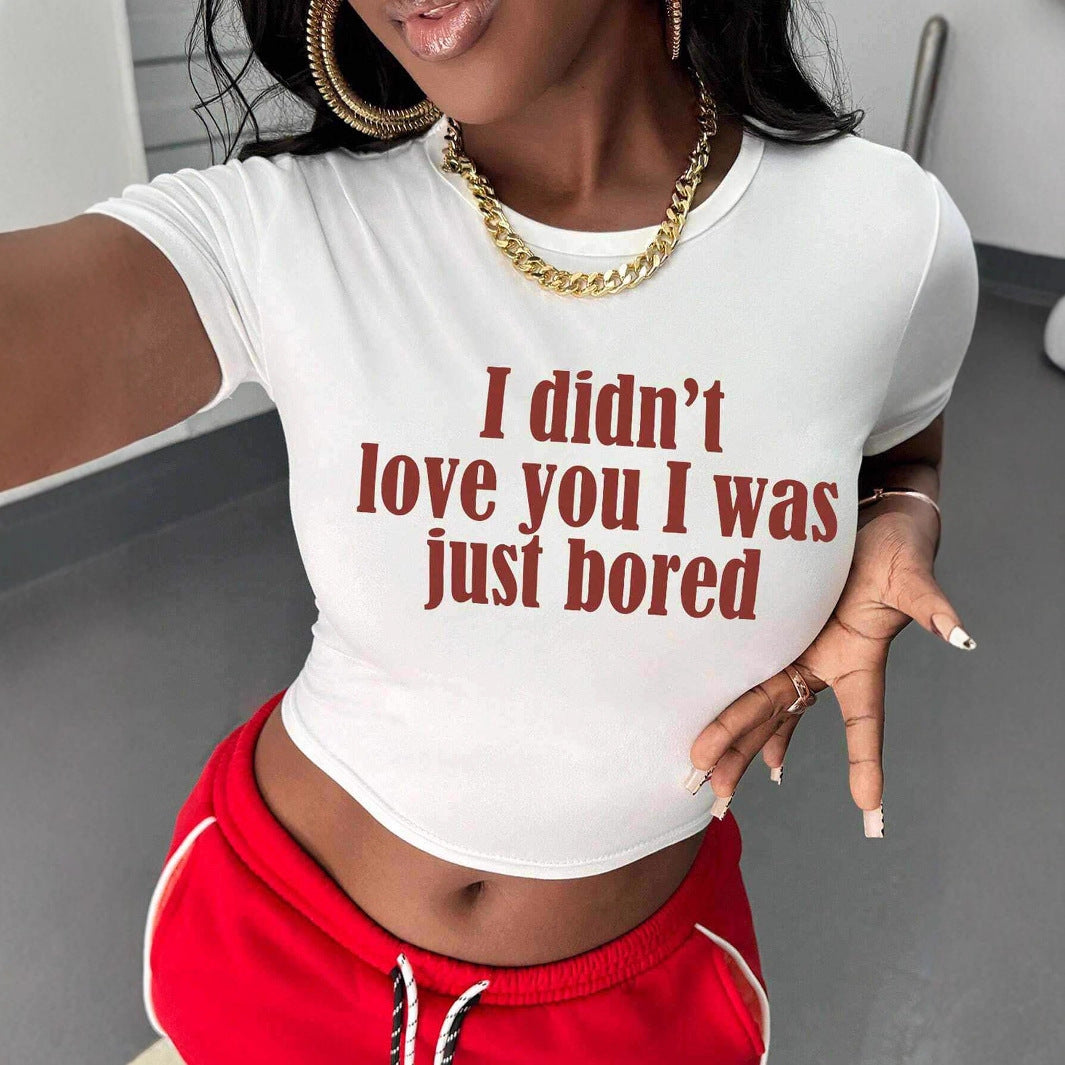 Damen Crop-Shirt mit kreativem Statement und figurbetontem Schnitt Echo Archiv