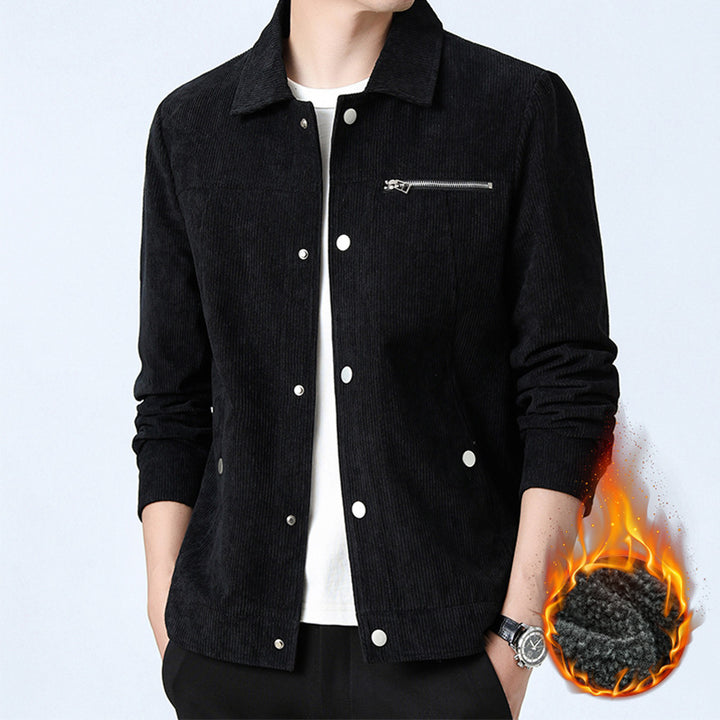 Herren Cord‑Overshirt aus Breitcord mit Druckknopf‑Front und Zipper‑Brusttasche Echo Archiv