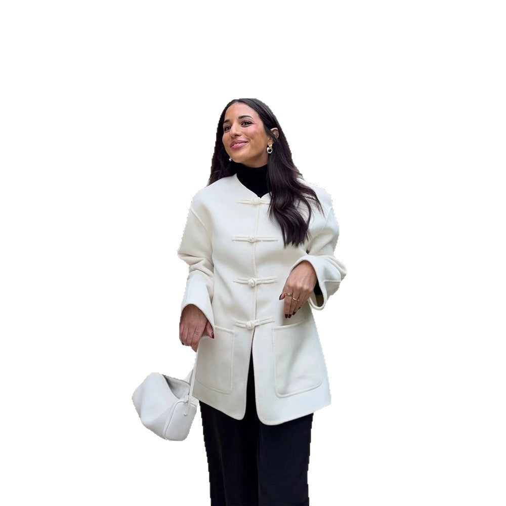 Damen Kurzmantel mit chinesischen Knebelverschlüssen, Oversize-Ärmeln und aufgesetzten Taschen Echoarchiv