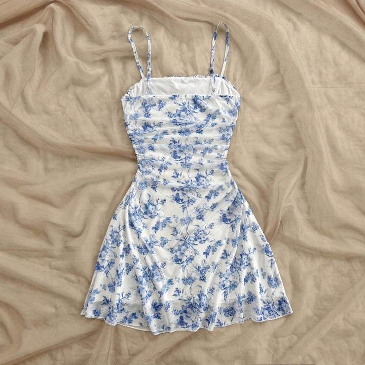 Damen Sommerliches Blumenkleid mit Spaghetti-Trägern und Raffungen Echo Archiv