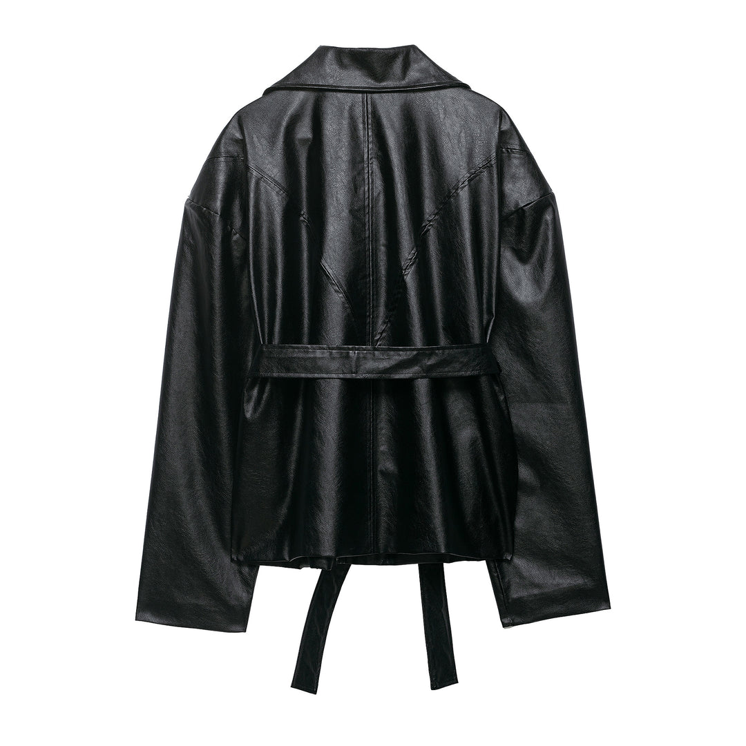 Damen Kurze Kunstlederjacke mit Taillengürtel, Reißverschluss und markantem Kragen Echo Archiv