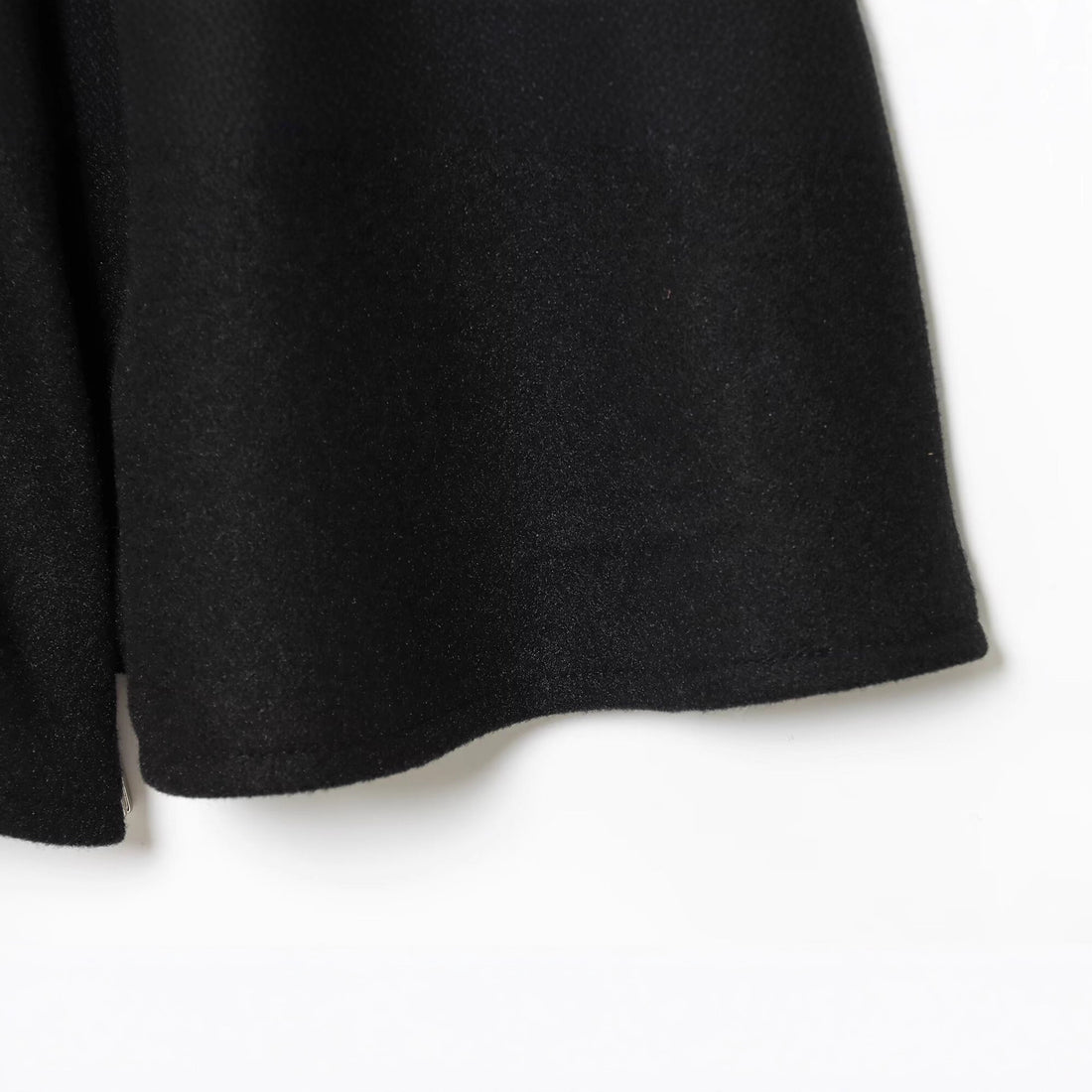 Damen Kurzes Wollcape mit Stehkragen, Bindegürtel und A‑Linien‑Silhouette Echoarchiv