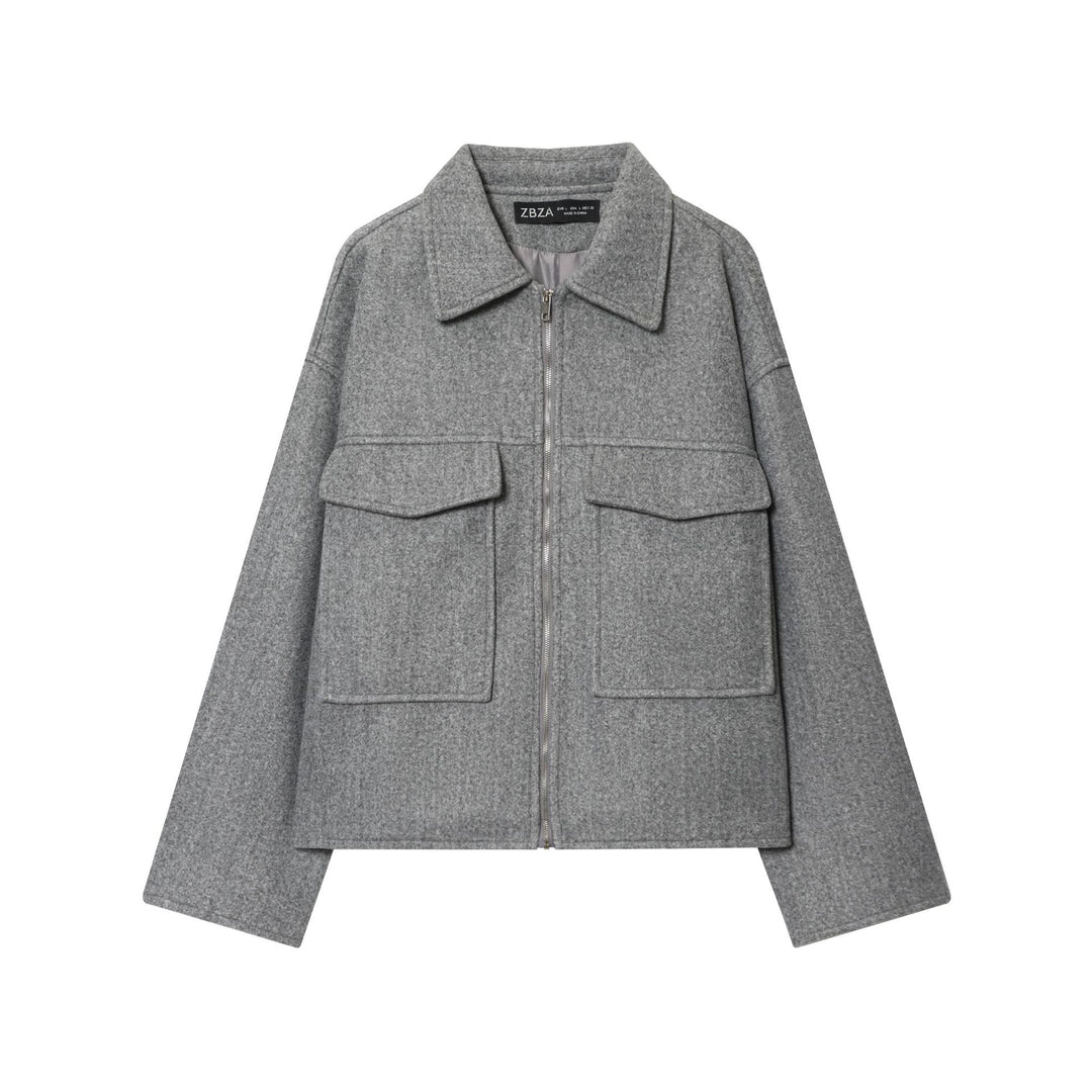 Damen kastige Wolljacke mit durchgehendem Reißverschluss, großen Pattentaschen und Hemdkragen – Célinea