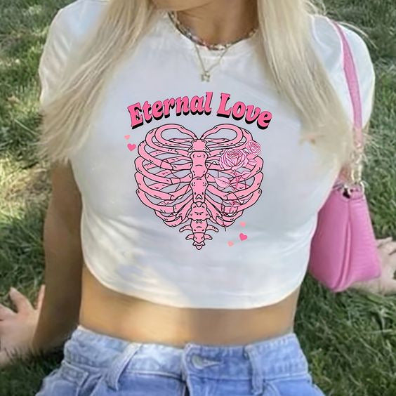 Damen Crop-T-Shirt mit kreativem Nostalgie-Druck und lässigem Schnitt Echo Archiv