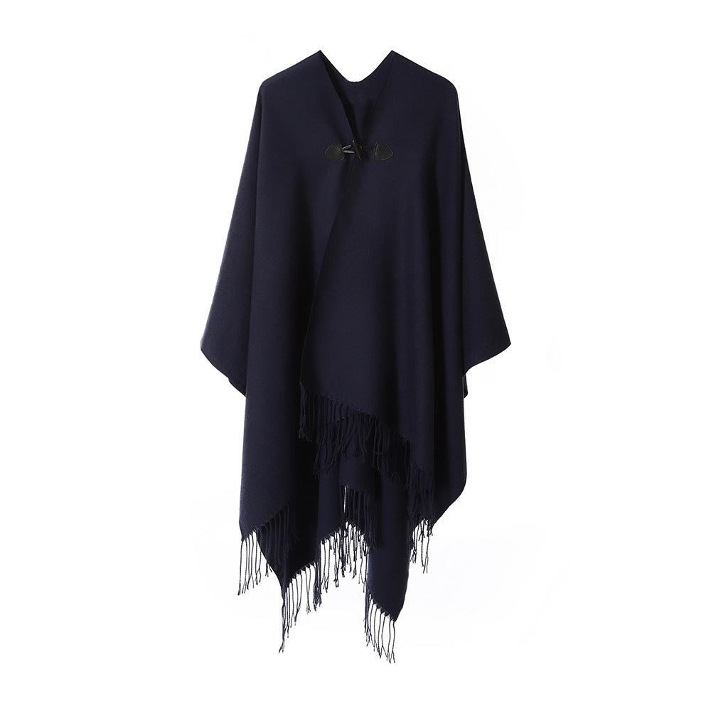Damen Leichter Wasserfall‑Poncho mit Knebelverschluss, asymmetrischem Saum und Fransenkante – Avérine