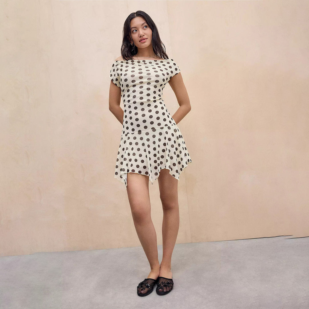 Damen verspieltes Polka Dot Kleid mit leichtem Stoff und tiefem V-Ausschnitt Echo Archiv
