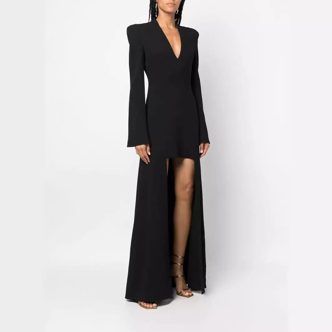 Damen Maxikleid im Blazerstil mit markanten Schulterpolstern, taillierter Silhouette und hohem Beinschlitz Echoarchiv