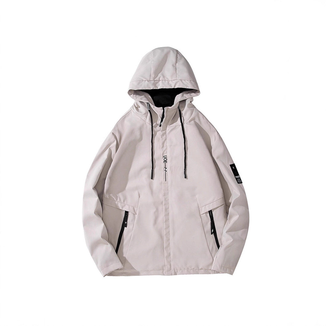 Herren Leichte Kapuzen-Softshelljacke im urbanen Utility-Stil mit verstellbarer Kapuze und verdecktem Reißverschluss Echoarchiv