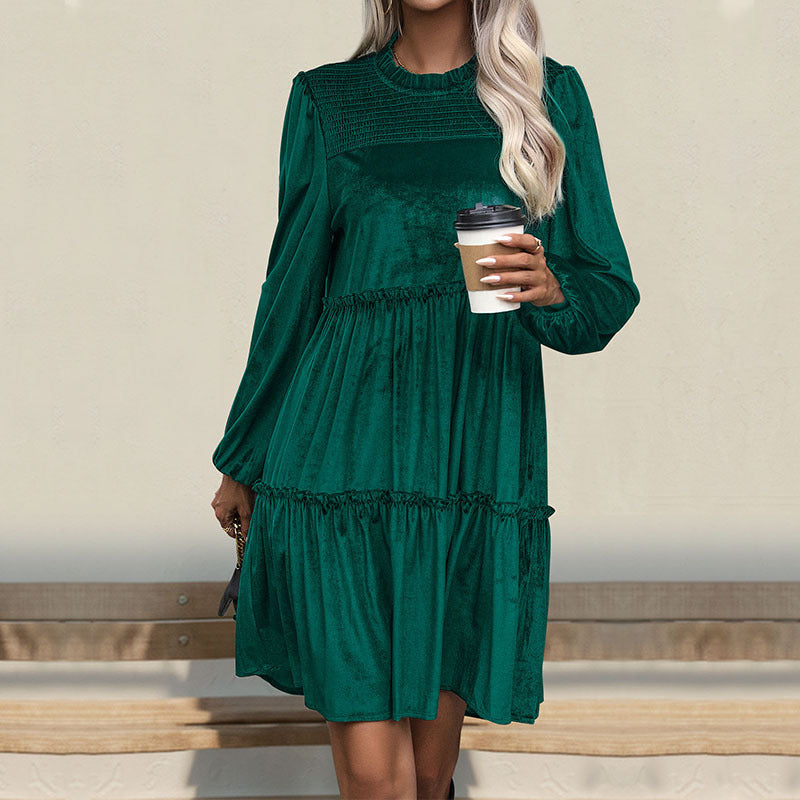 Damen Samtkleid mit Stufenrock, Raffung und Stehkragen Echoarchiv
