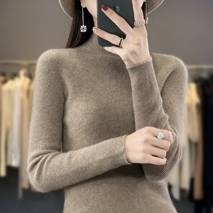 Damen Schlanker Feinstrick-Mockneckpullover aus feinem Angora‑Mix Echoarchiv