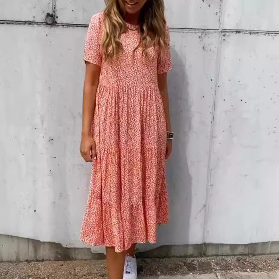 Damen nan leichtes Midikleid mit geraffter Taillenpartie, kurzen Ärmeln und mehrlagigem Stufenrock Echo Archiv