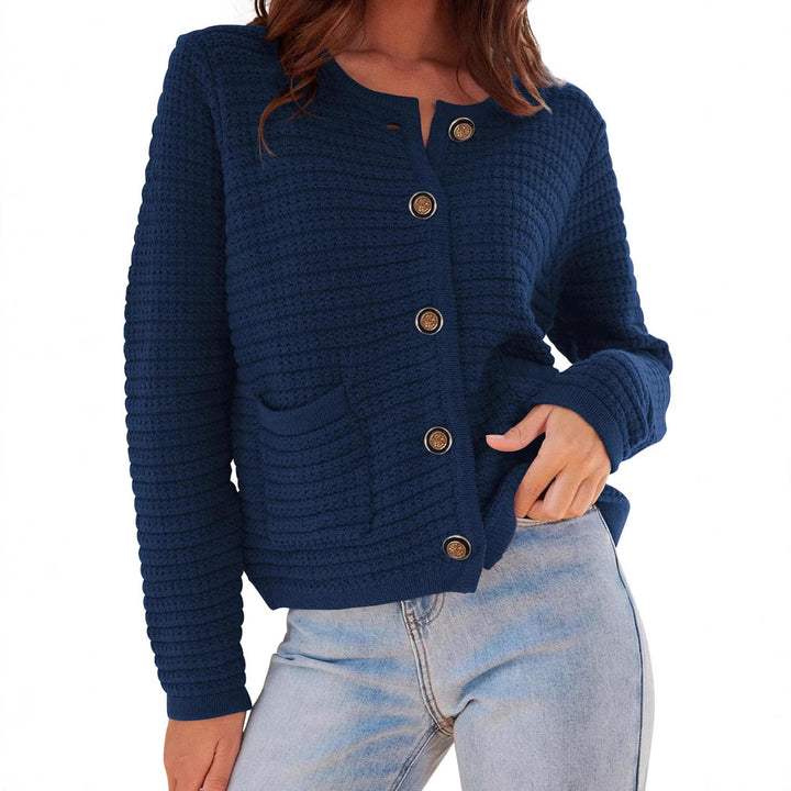 Damen modischer Cardigan mit dezenten Rippstrukturen und eleganten Knopfdetails Echoarchiv